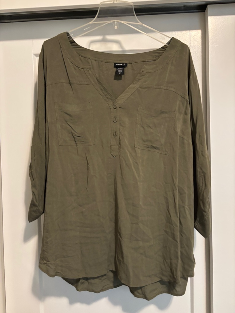 Torrid Olive Green V-Neck Button Front Women's Top size 2